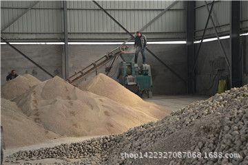 遼寧硅鋁鋇鈣礦山與建筑設(shè)備零部件 深耕工業(yè)之基，鑄就裝備脊梁